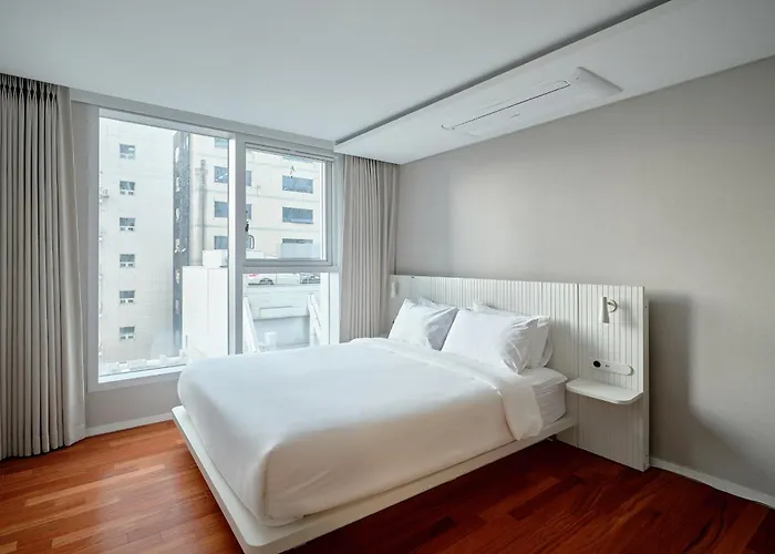 Uh Flat The Seocho Apartment