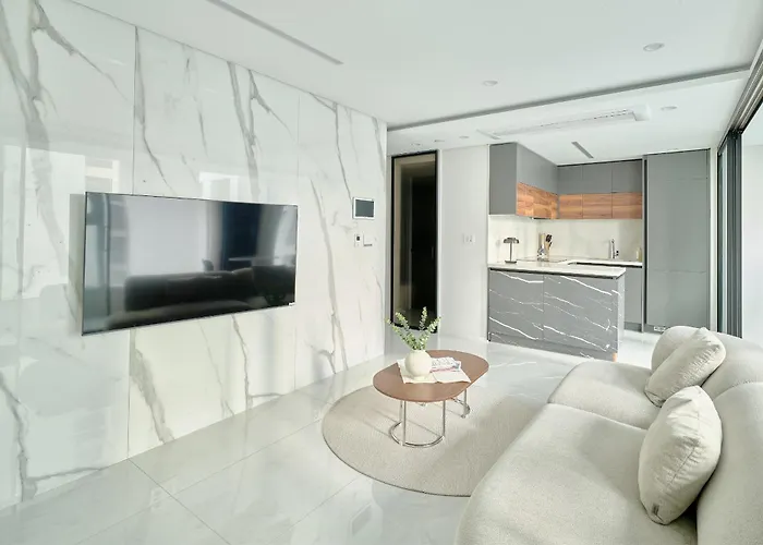 Uh Flat The Seocho Apartment *