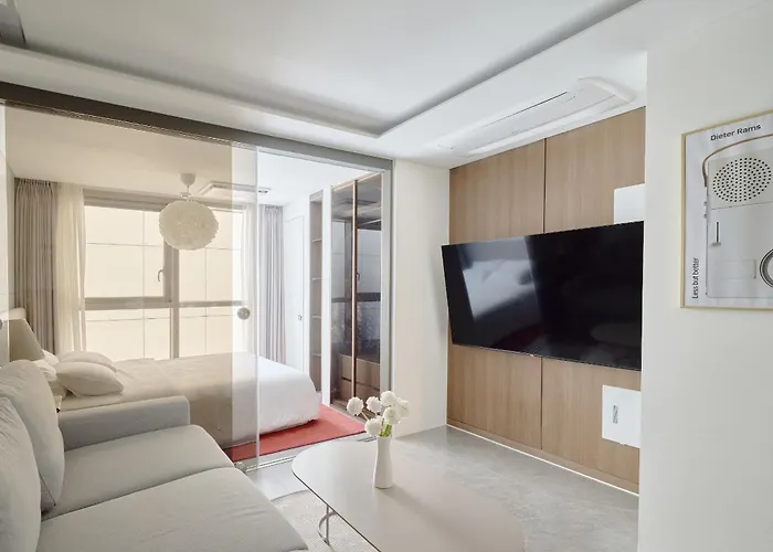 Uh Flat The Seocho Apartment *