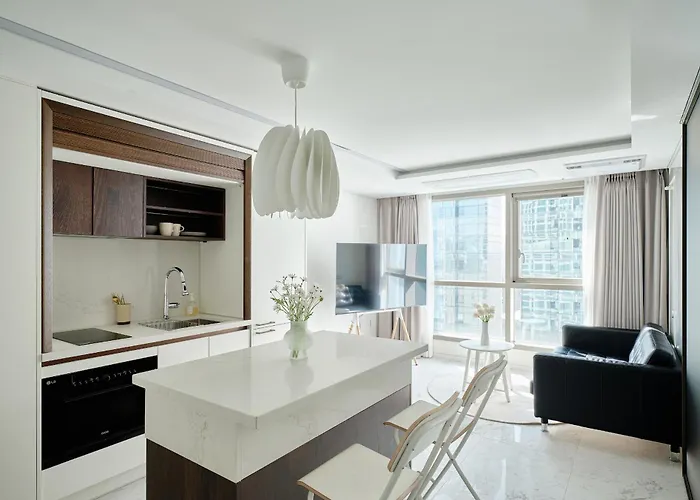 Uh Flat The Seocho 公寓 *