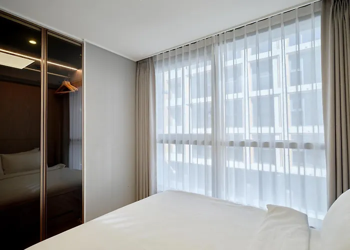 Uh Flat The Seocho Apartment Seoul